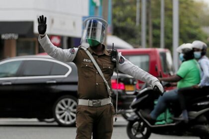 பொலிசார்