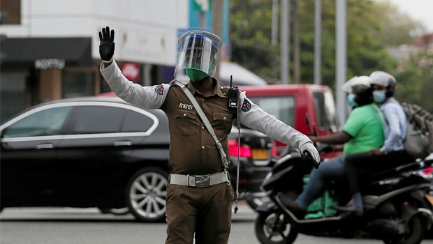 பொலிசார்