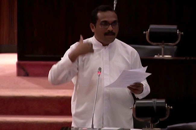 மக்களின் காணிகளை அரசுடைமையாக்குவதற்கு எவ்வித அவசியமும் இல்லை – அரசாங்கம் அதிரடி 1 Land Acquisition