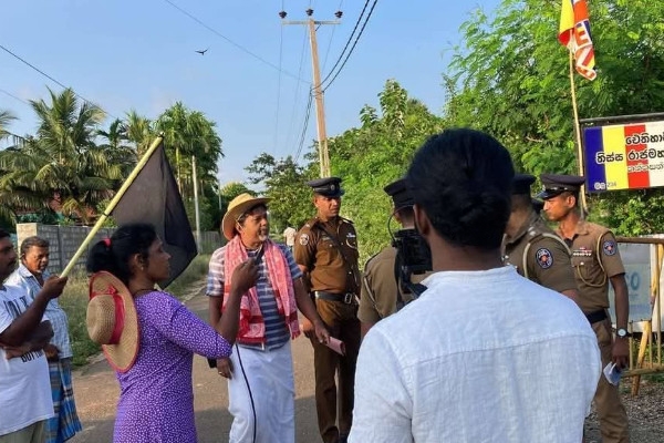 தையிட்டி சட்டவிரோத திஸ்ஸ விகாரைக்கு எதிரான போராட்டம் ஆரம்பம். 1 Jaffna protest