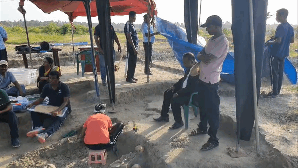 சித்துப்பாத்தி மனிதப்புதைக்குழியில் இதுவரை 19 எலும்புக்கூடுகள் அடையாளம். 2 Screenshot 5