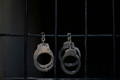 இலங்கை பெண்