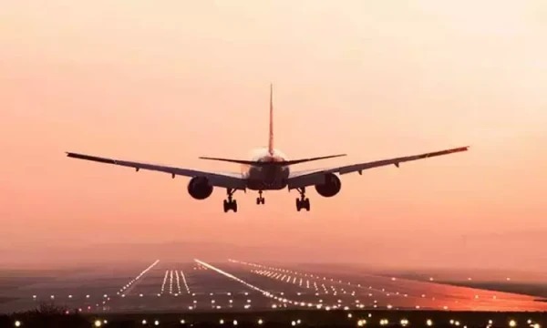 இலங்கை வந்த விமானத்தை கடத்தப் போவதாக மிரட்டிய நபர் கைது 1 FlightHijackThreat